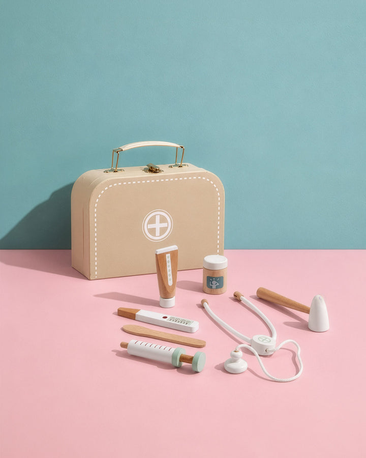 Doctors case play set nature