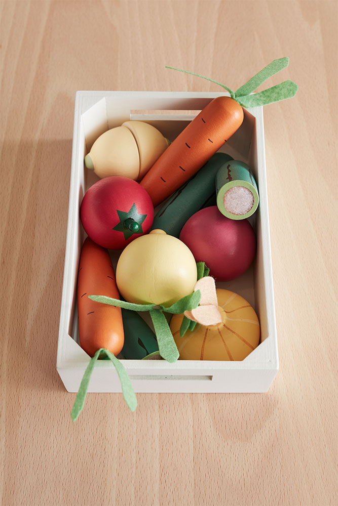 Mixed toy vegetable box