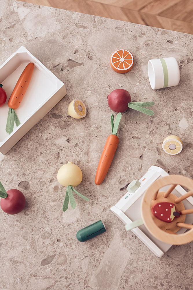 Mixed toy vegetable box