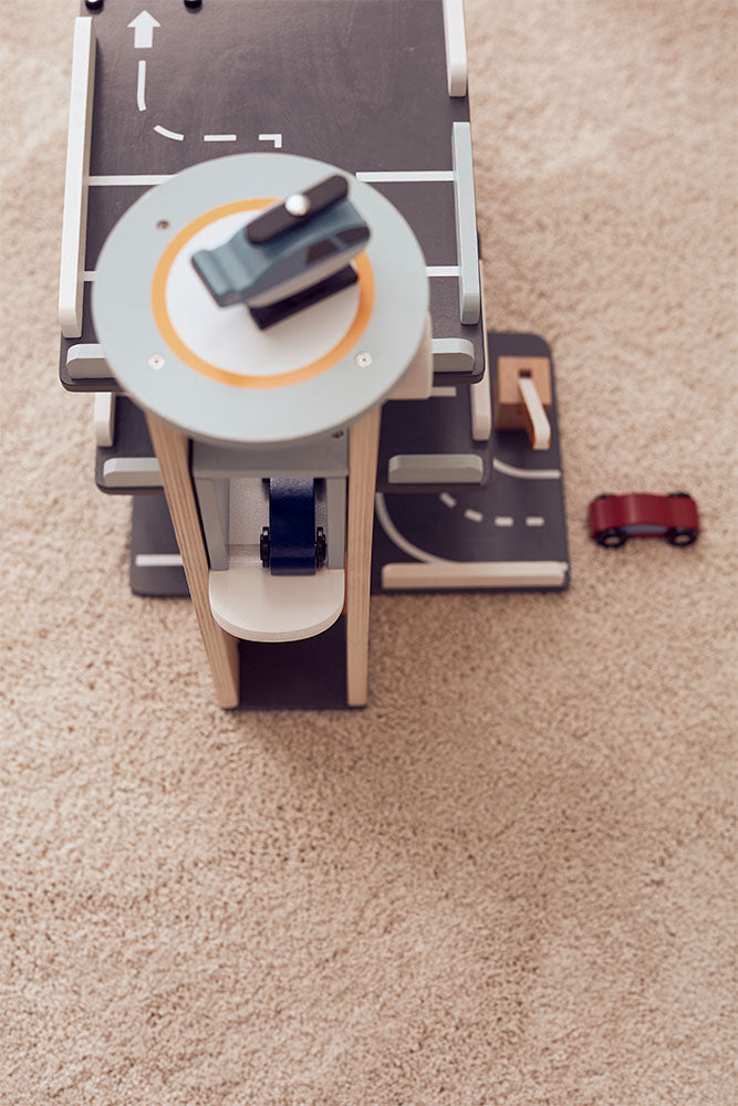 Toy car garage