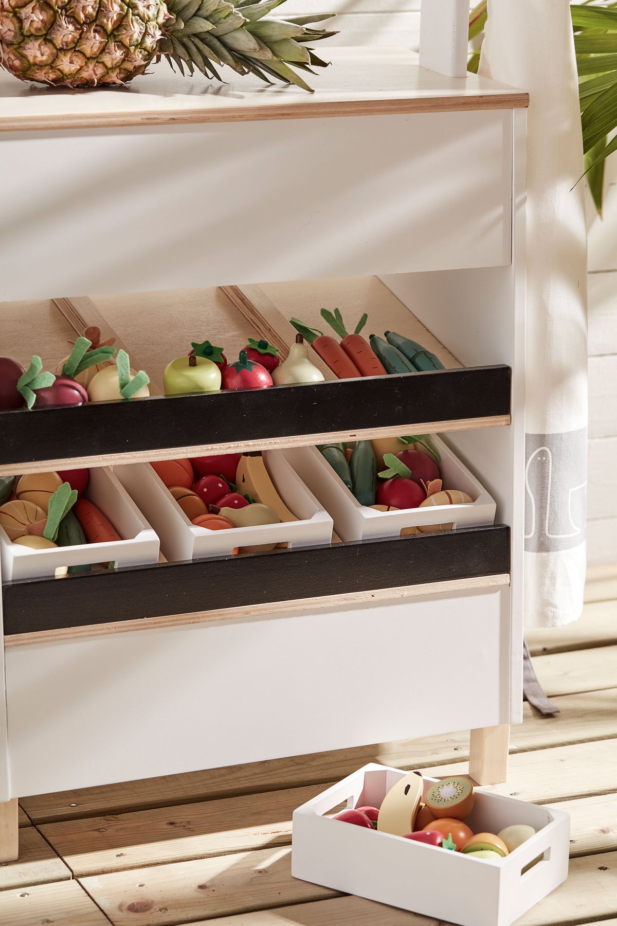 Market stand for kids