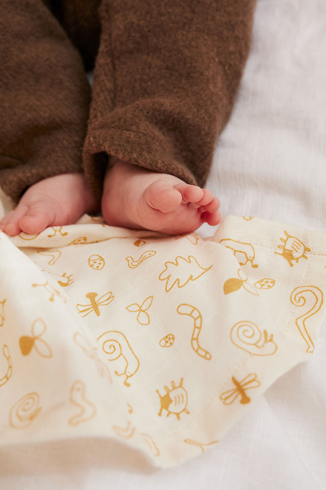Muslin baby blanket blue mix