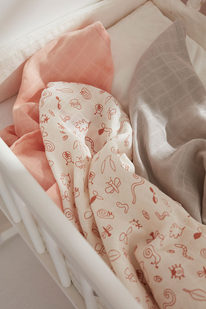 Lot doudous plats en mousseline rose