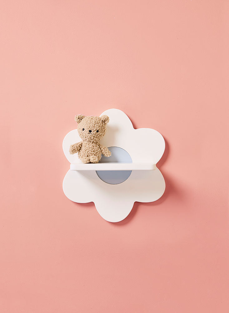 Shelf flower white
