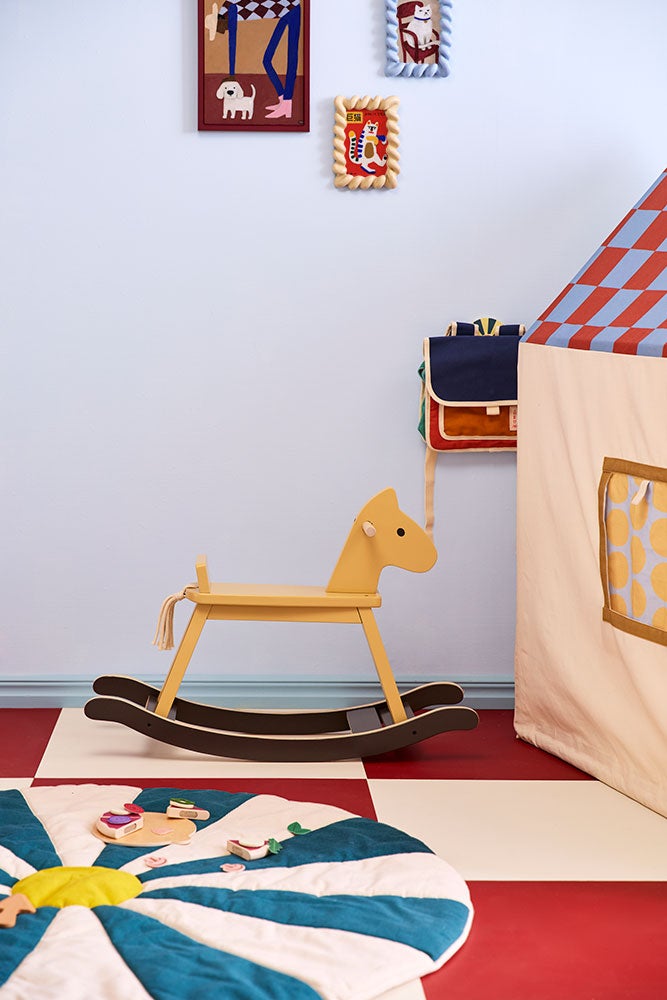 Rocking horse honey yellow