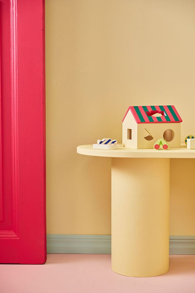 Sorter box house Swedish Candy
