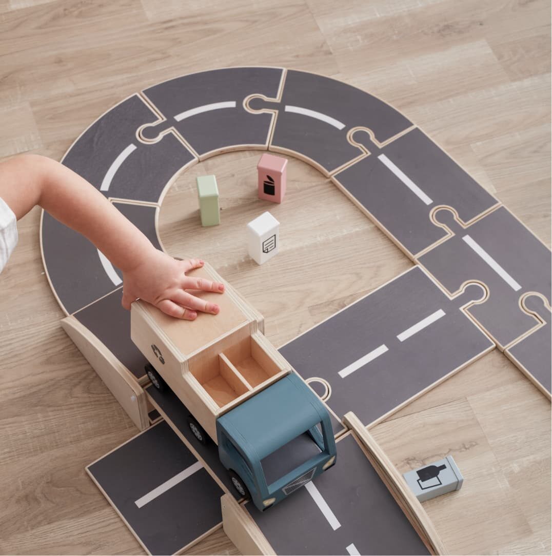 Toy Garbage Truck