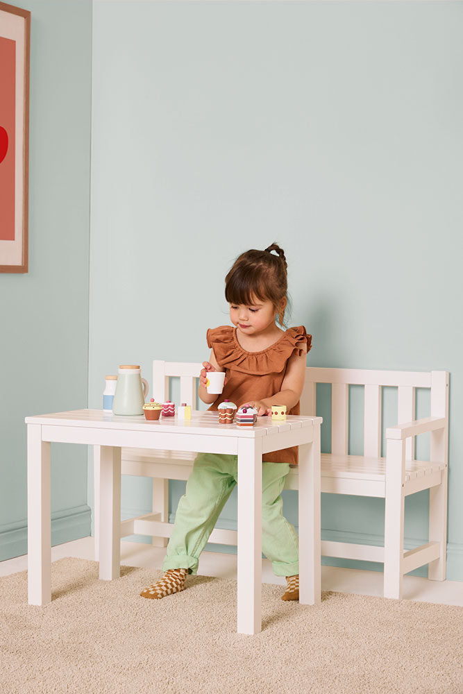 Garden sofa and table set white