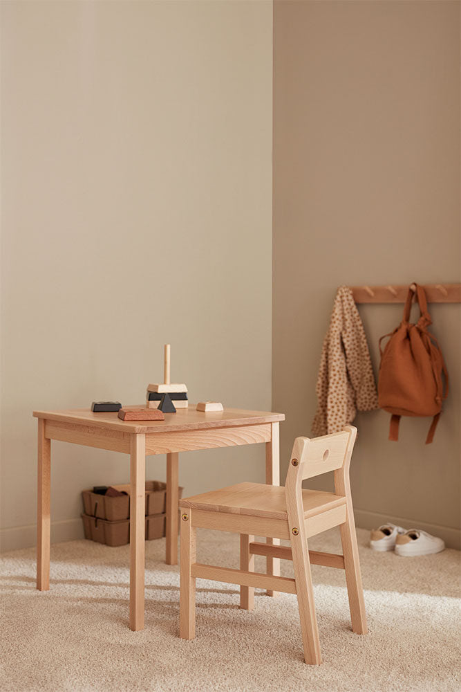 Kid's table SAGA