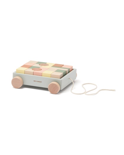 Wagen mit Holzklötzen