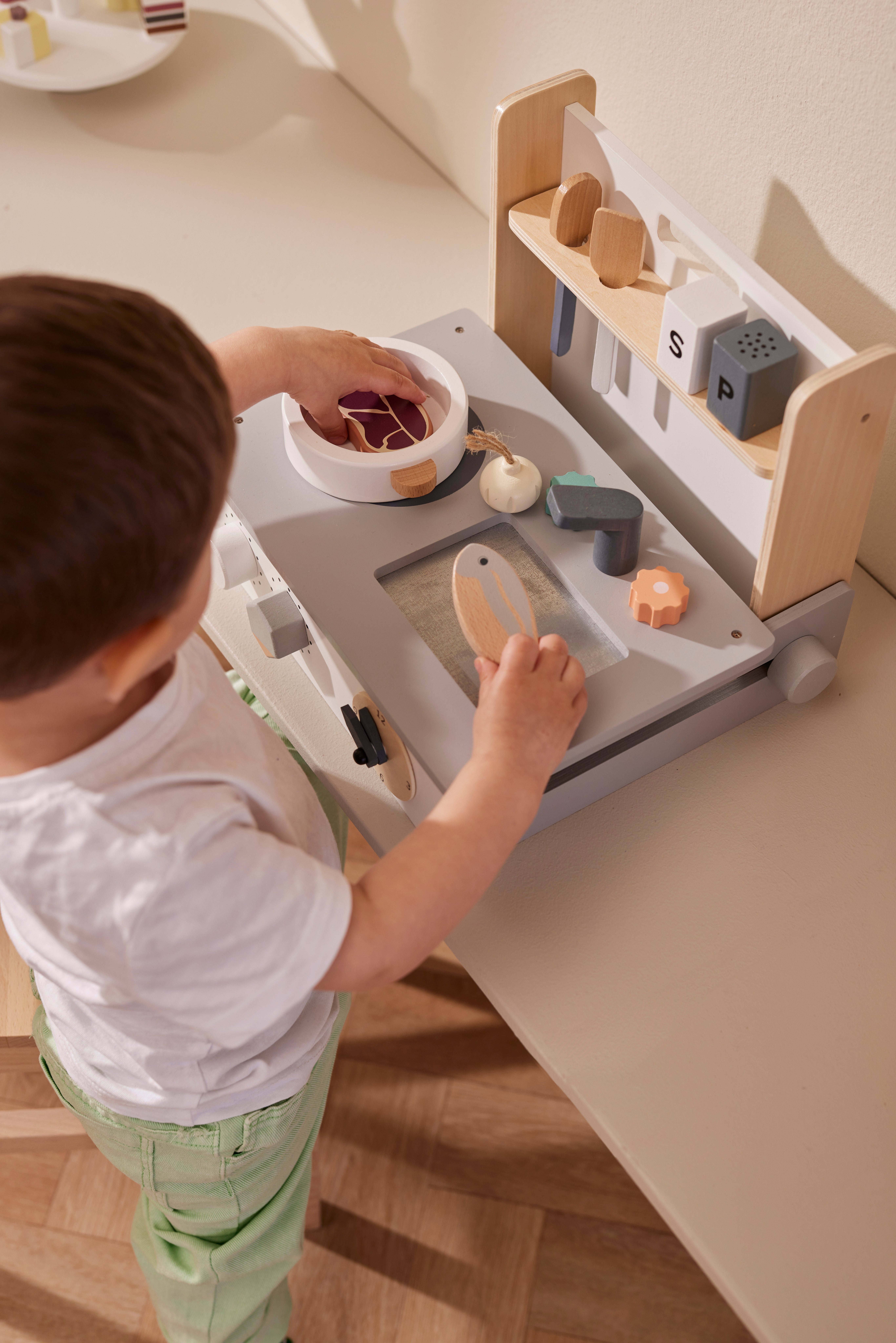 Mini kitchen portable