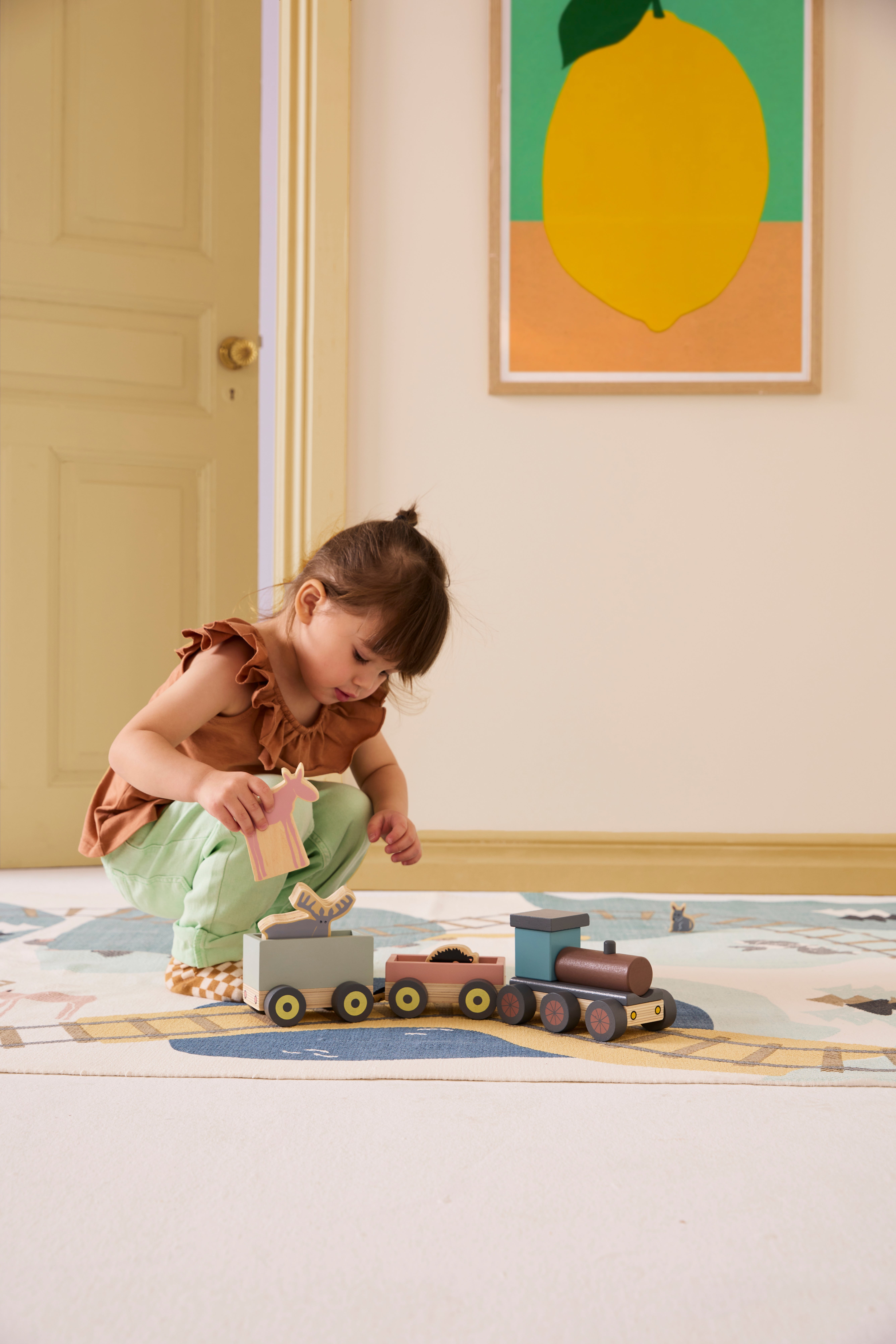 Spielfläche auf dem Boden.